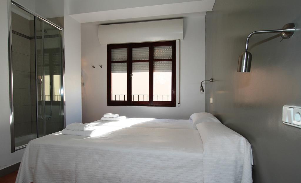 Hostal Ripoll Ibiza Dış mekan fotoğraf