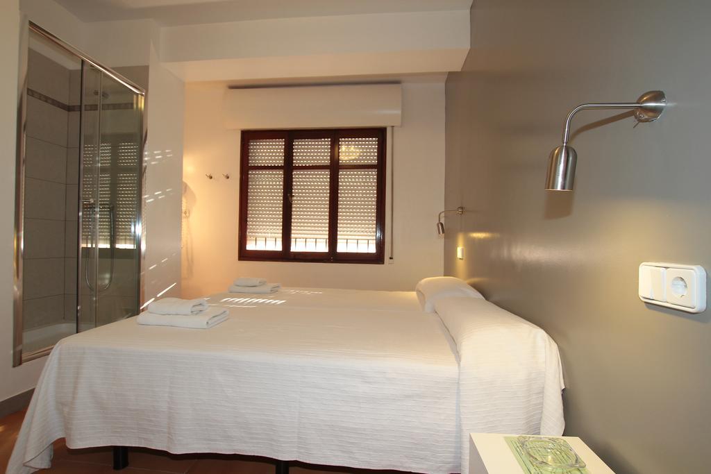 Hostal Ripoll Ibiza Dış mekan fotoğraf